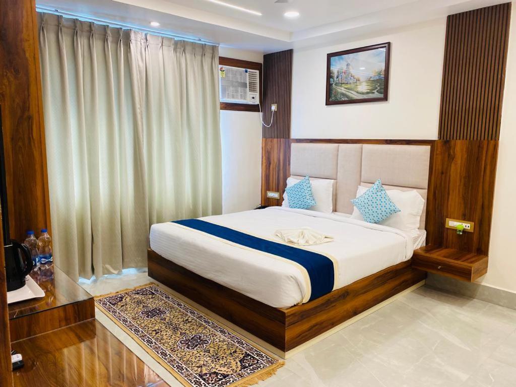 Hotel Maa Laxmi Palace 德奥加尔 外观 照片