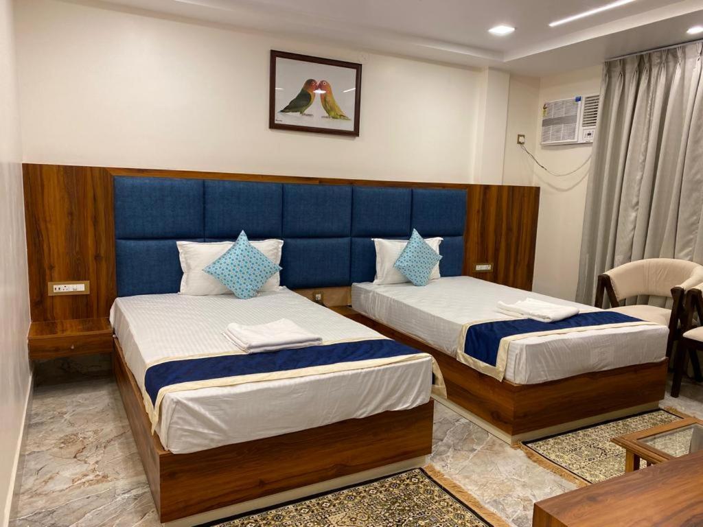 Hotel Maa Laxmi Palace 德奥加尔 外观 照片