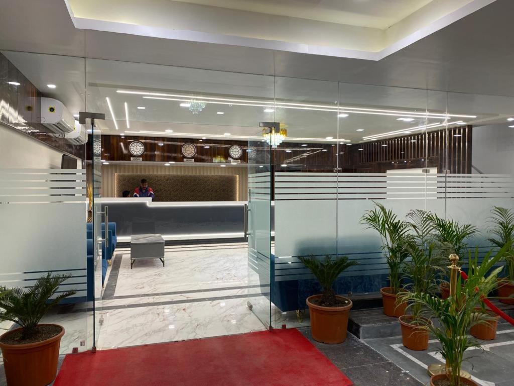 Hotel Maa Laxmi Palace 德奥加尔 外观 照片